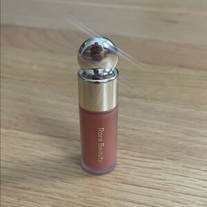 Mini Rare Beauty Blush in Virtue
